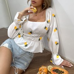 Блузка с вышивкой ананаса и сборкой Shein