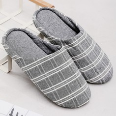 Мужские тапочки в клетку Shein