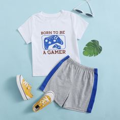 Шорты и футболка с текстовым принтом для мальчиков Shein