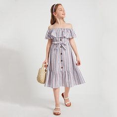 Платье в полоску с открытыми плечами и поясом для девочек Shein