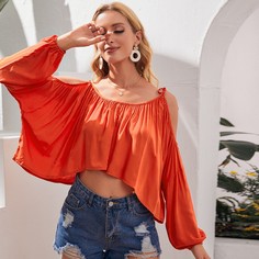 Однотонная блузка с открытыми плечами Shein