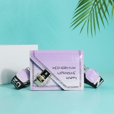 Сумка через плечо с текстовым принтом Shein