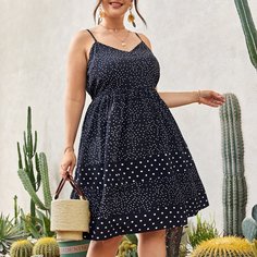 Платье размера плюс на бретельках в горошек Shein