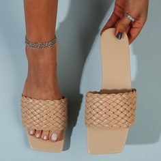 Плетеные сандалии Shein