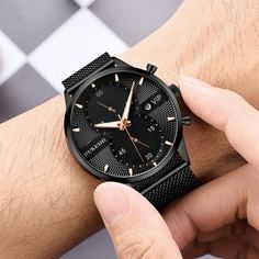 1шт мужские круглые кварцевые часы с датой Shein