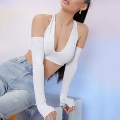 Трикотажный короткий топ с открытыми плечами Shein