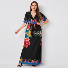 Платье размера плюс с поясом и цветочным принтом Shein