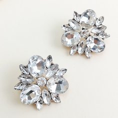 Серьги-гвоздики с гравировкой из драгоценных камней Shein