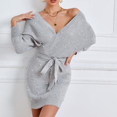 Платье-свитер с поясом и жемчугами Shein