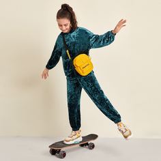Бархатный пуловер и брюки для девочек Shein