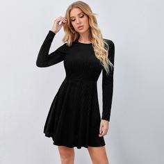 Трикотажное бархатное платье Shein
