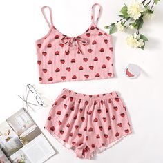 Волнистый край Фрукты и овощи милый Пижама Shein