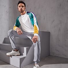 Спортивный Мужской спортивный костюм Shein