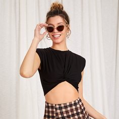Укороченный топ с завязками и подплечниками Shein