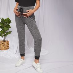Пестрые трикотажные джоггеры на кулиске для беременных Shein