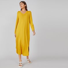 Однотонное платье-футболка с v-образным воротником Shein