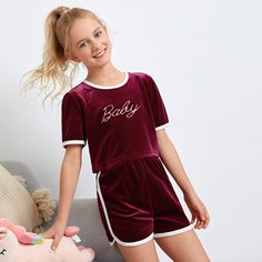 Бархатная пижама с текстовой вышивкой для девочек Shein