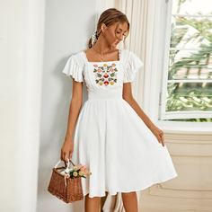 с вышивкой Цветочный принт Бохо Платье Shein