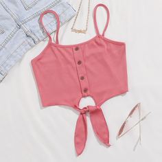 Короткий топ на подтяжках на пуговицах Shein