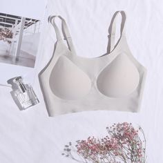 Однотонный бесшовный бюстгальтер Shein