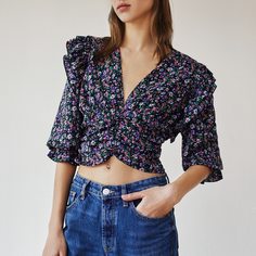 Короткий топ со сборками Shein