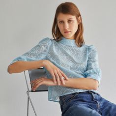 Топ с вышивкой и воротником-стойкой Shein