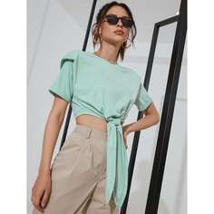 Короткая футболка с узлом и подплечниками Shein