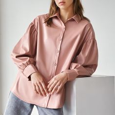 Пальто из искусственной кожи с оригинальным рукавом Shein