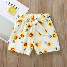 С батом перед Цветочный Повседневный Шорты для девочек Shein