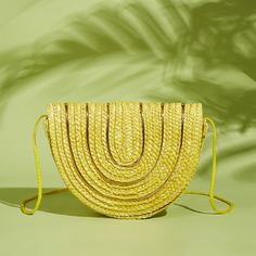 Соломенная сумка через плечо полукруглой формы Shein