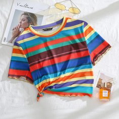 Футболка в радужную полоску с оригинальной отделкой Shein