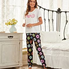 Мультяшный принт милый Пижама Shein