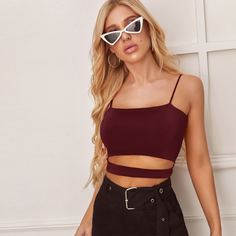 Однотонный Топ На Бретельках С Разрезом Shein