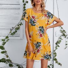 Платье с цветочным принтом Shein