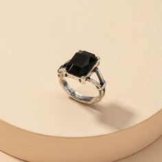 Кольцо с геометрическим декором и стразами Shein