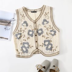 Кардиган с цветочным рисунком и пуговицами Shein