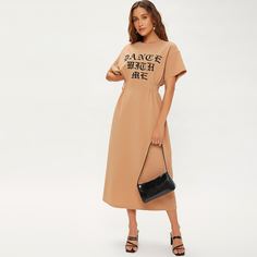 Платье с текстовым принтом Shein