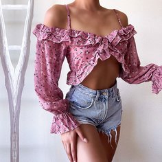 Короткий топ с цветочным принтом и оборками Shein