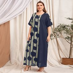 Платье размера плюс в полоску с карманом и геометрическим принтом Shein