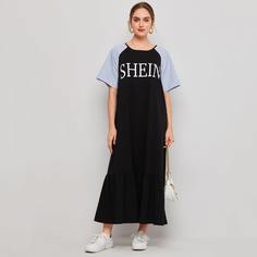 Платье с текстовым принтом и контрастным рукавом Shein