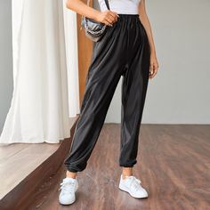 Однотонные брюки с эластичной талией Shein