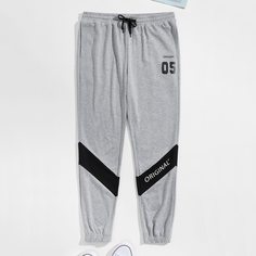 на кулиске буква Мужские спортивные брюки Shein
