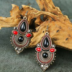 Винтажные серьги со стразами Shein