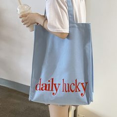 двойная ручка с вышивкой буква Институтский Сумки-тоут Shein