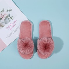 Плюшевые шлепанцы с помпоном Shein
