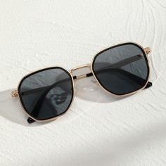 Мужские солнцезащитные очки в геометрической оправе Shein
