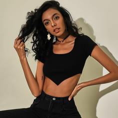 Кроп футболка с асимметричным низом Shein