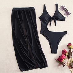 Сетчатая юбка и слитный купальник с разрезом Shein