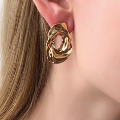 Металлические серьги нестандартной формы Shein