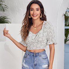 Блузка с воротником-сердечком и цветочным принтом Shein